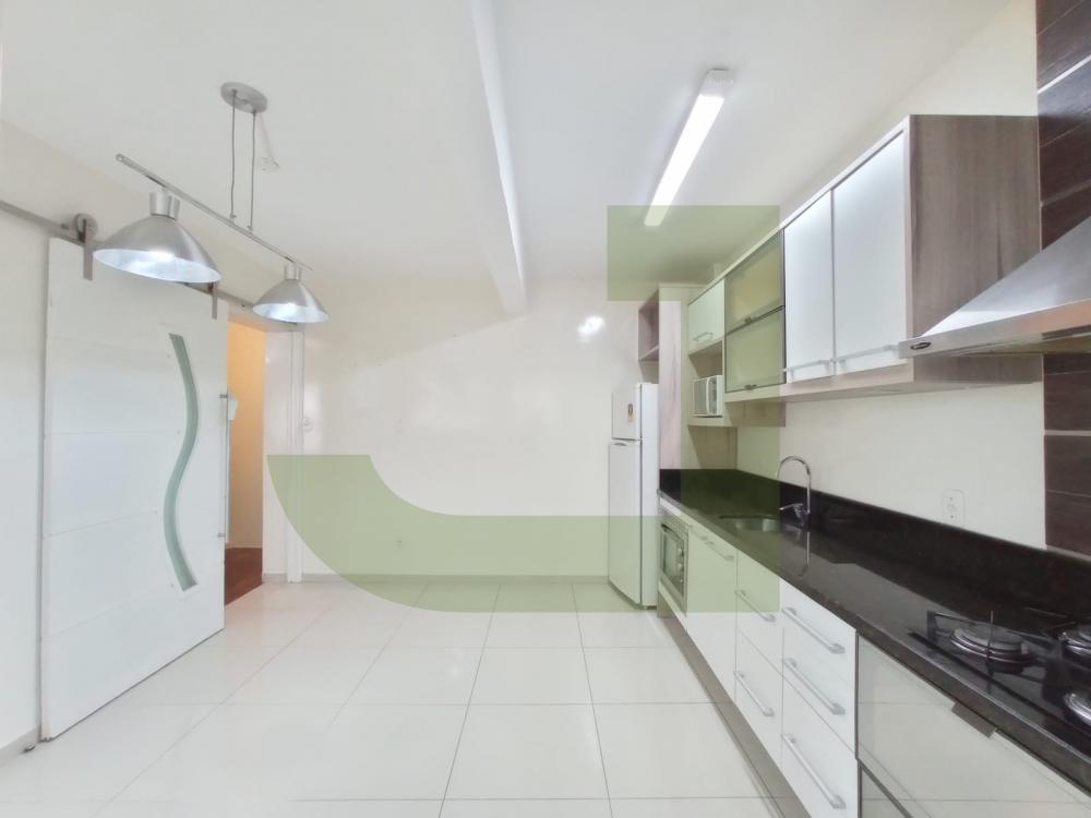 Alugar Apartamento / Padrão em São Leopoldo R$ 1.600,00 - Foto 4