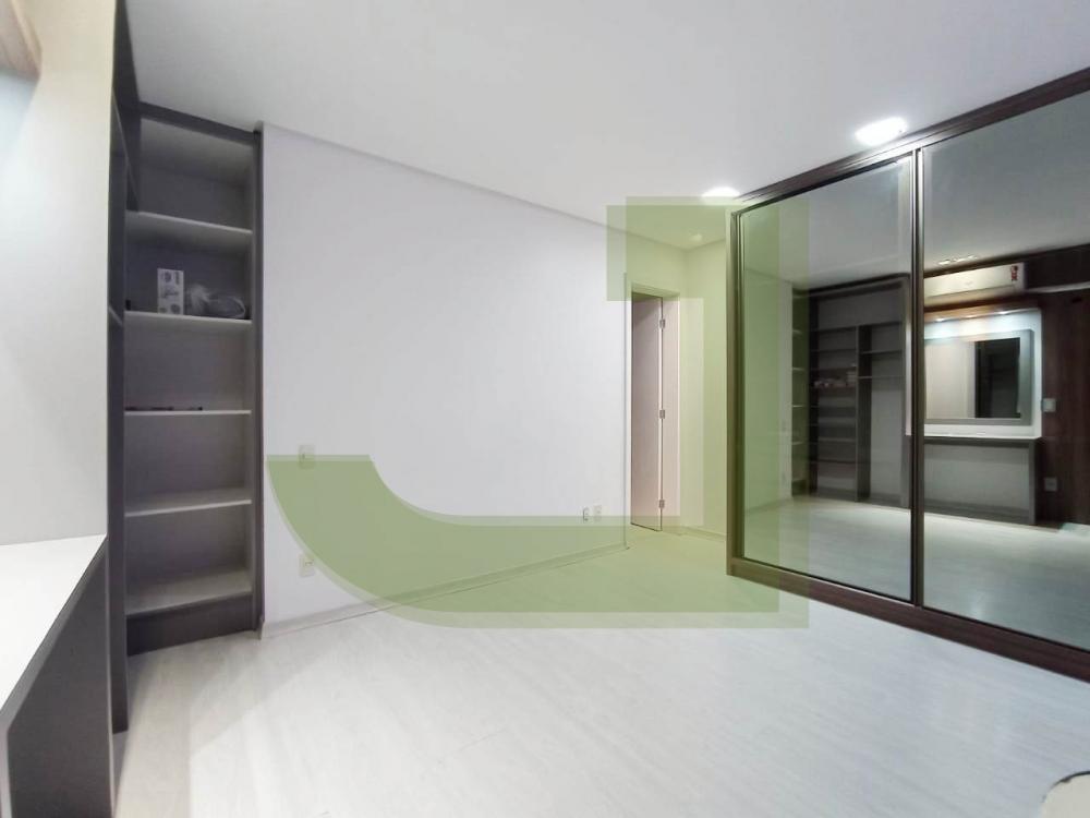 Alugar Apartamento / Padrão em São Leopoldo R$ 1.500,00 - Foto 4