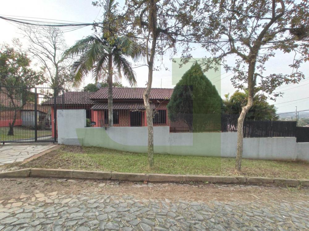 Alugar Casa / Residencial em São Leopoldo R$ 2.900,00 - Foto 1
