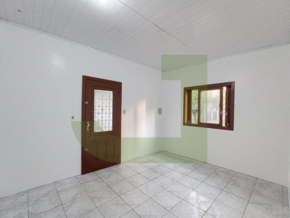 Alugar Casa / Residencial em São Leopoldo R$ 1.700,00 - Foto 3
