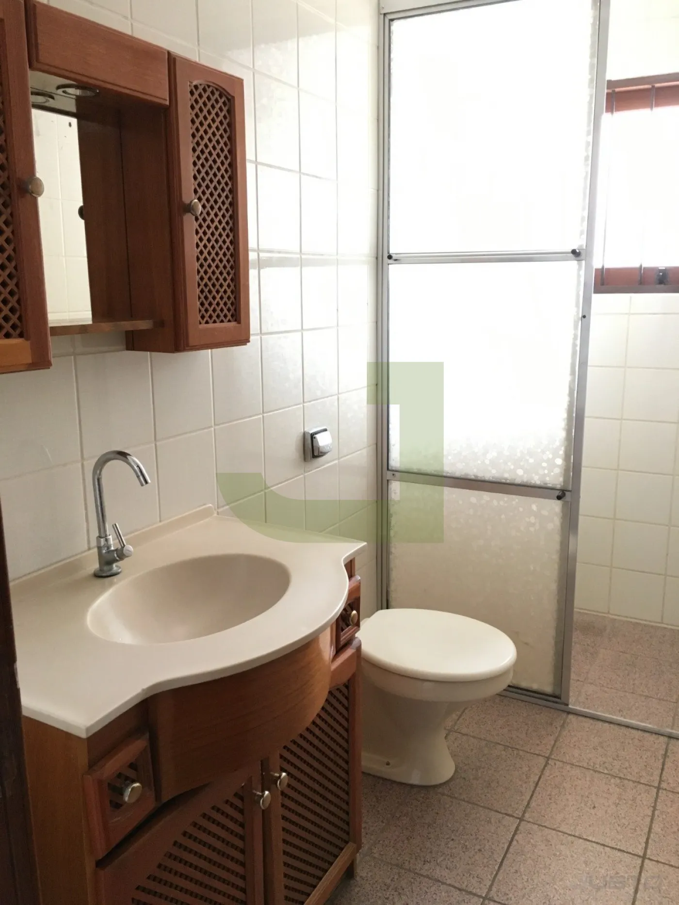 Banheiro Alugar Casa / ComercialResidencial em São Leopoldo R$ 384,05 - Foto 8