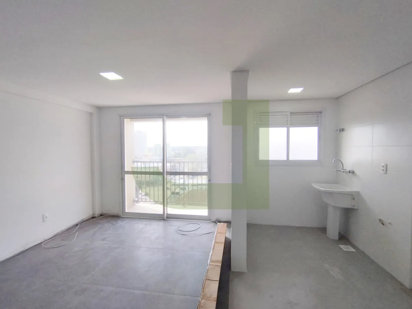 Sala/ Cozinha Alugar Apartamento / Padrão em São Leopoldo R$ 3.200,00 - Foto 4