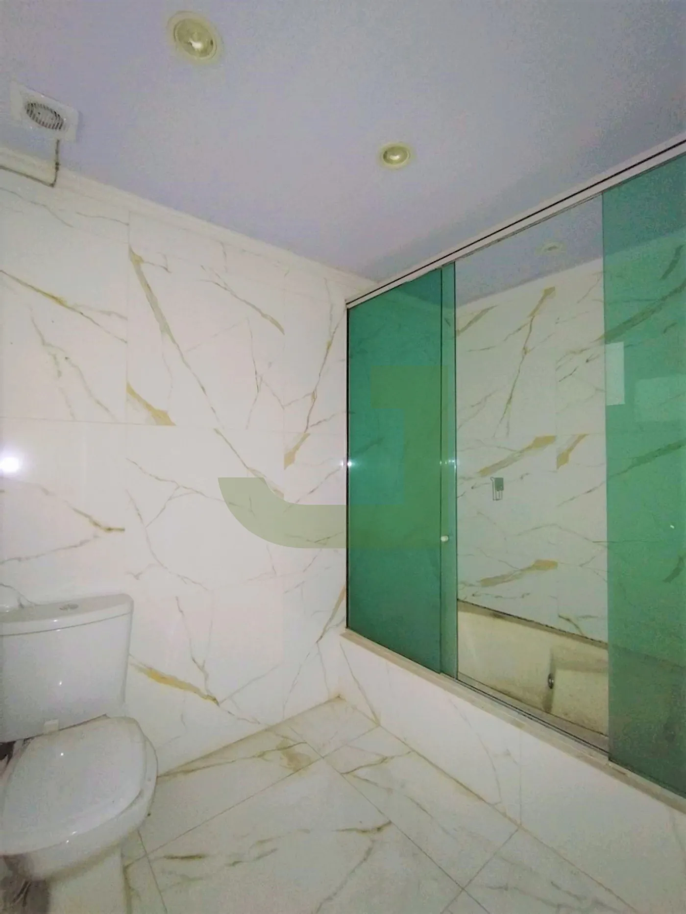 Banheiro 01 Alugar Apartamento / Padrão em São Leopoldo R$ 2.250,00 - Foto 6