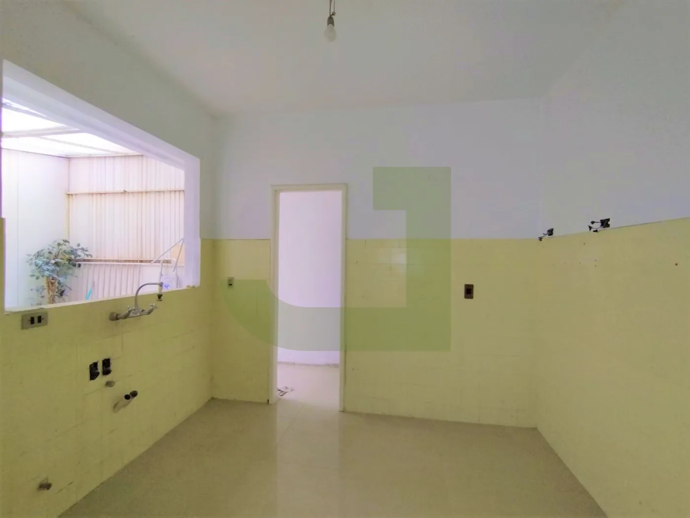 Cozinha Alugar Apartamento / Padrão em São Leopoldo R$ 2.250,00 - Foto 8