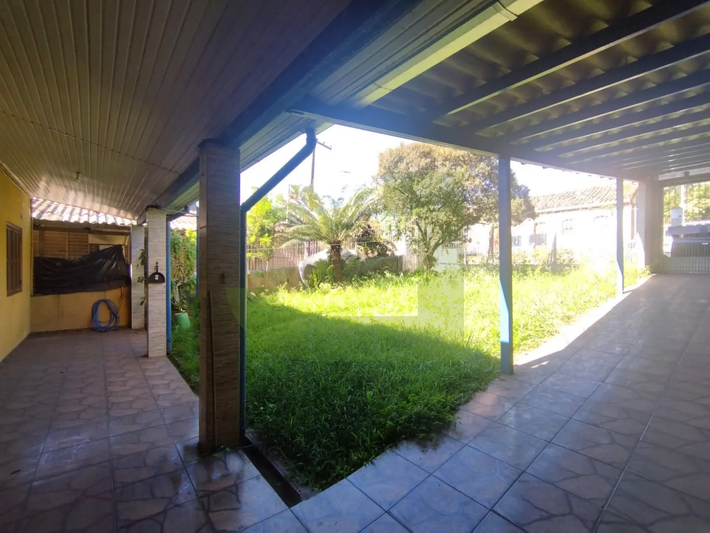 Pátio Frente Alugar Casa / Padrão em São Leopoldo R$ 2.000,00 - Foto 3