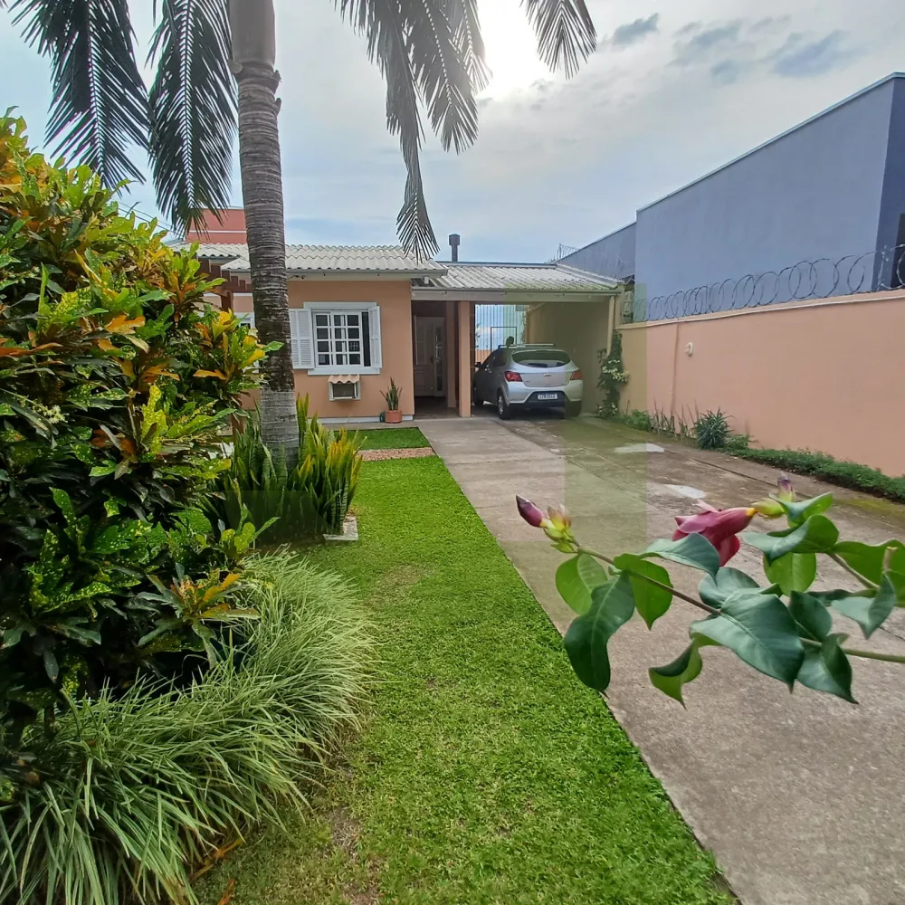 Fachada Comprar Casa / Residencial em São Leopoldo R$ 450.000,00 - Foto 1