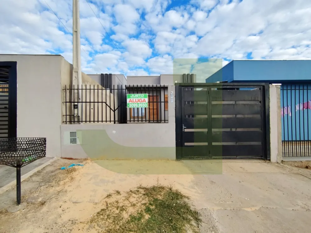 Fachada Alugar Casa / Residencial em São Leopoldo R$ 1.800,00 - Foto 1