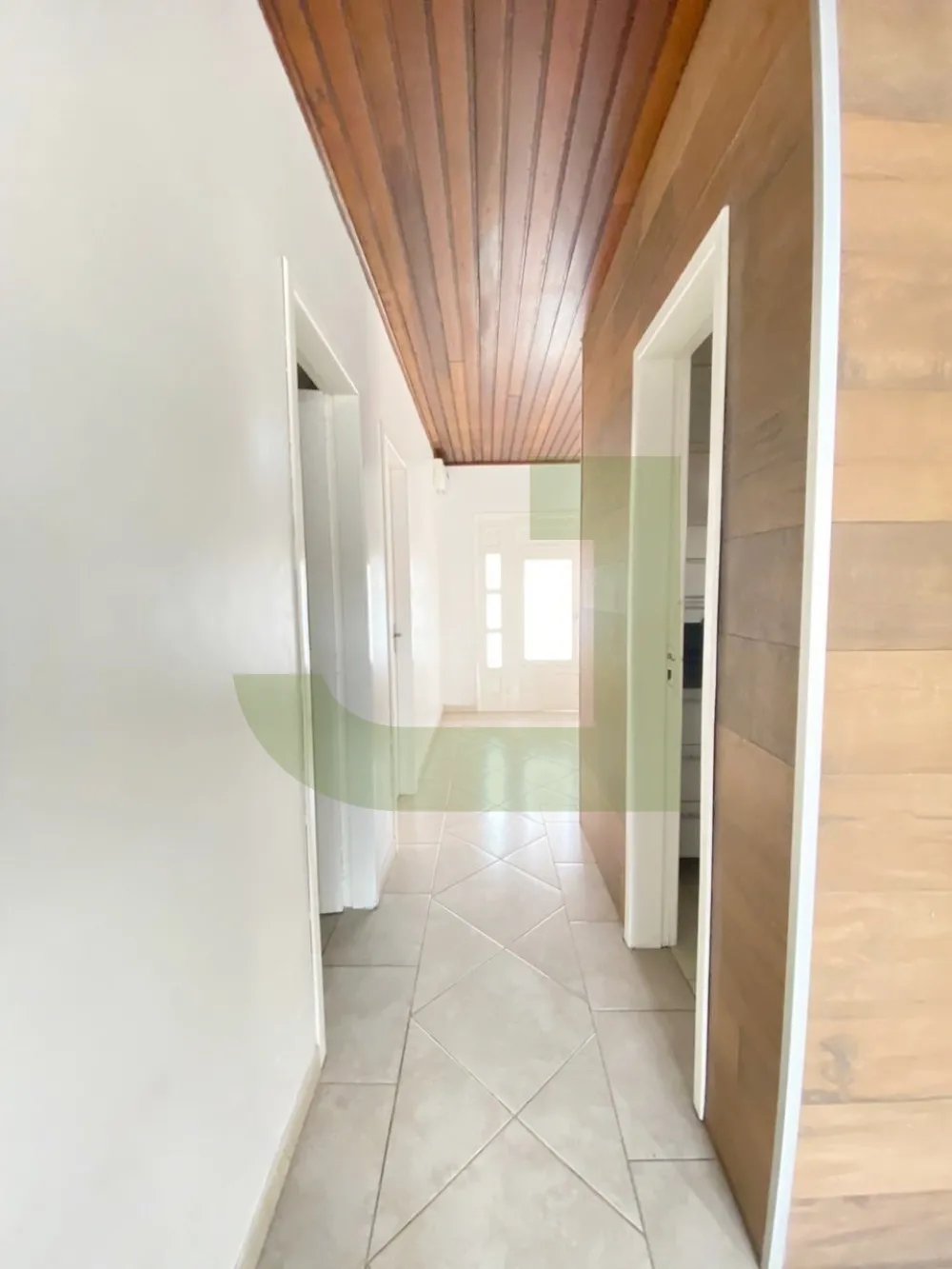 Corredor Alugar Casa / Residencial em São Leopoldo R$ 1.600,00 - Foto 13