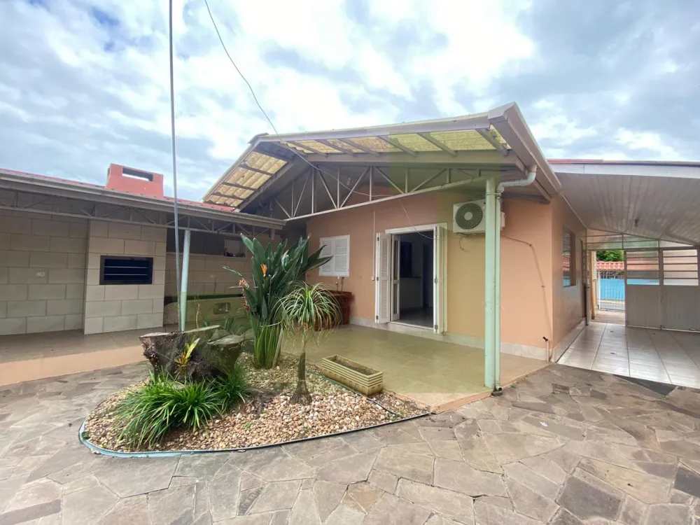 Pátio Alugar Casa / Residencial em São Leopoldo R$ 1.600,00 - Foto 20