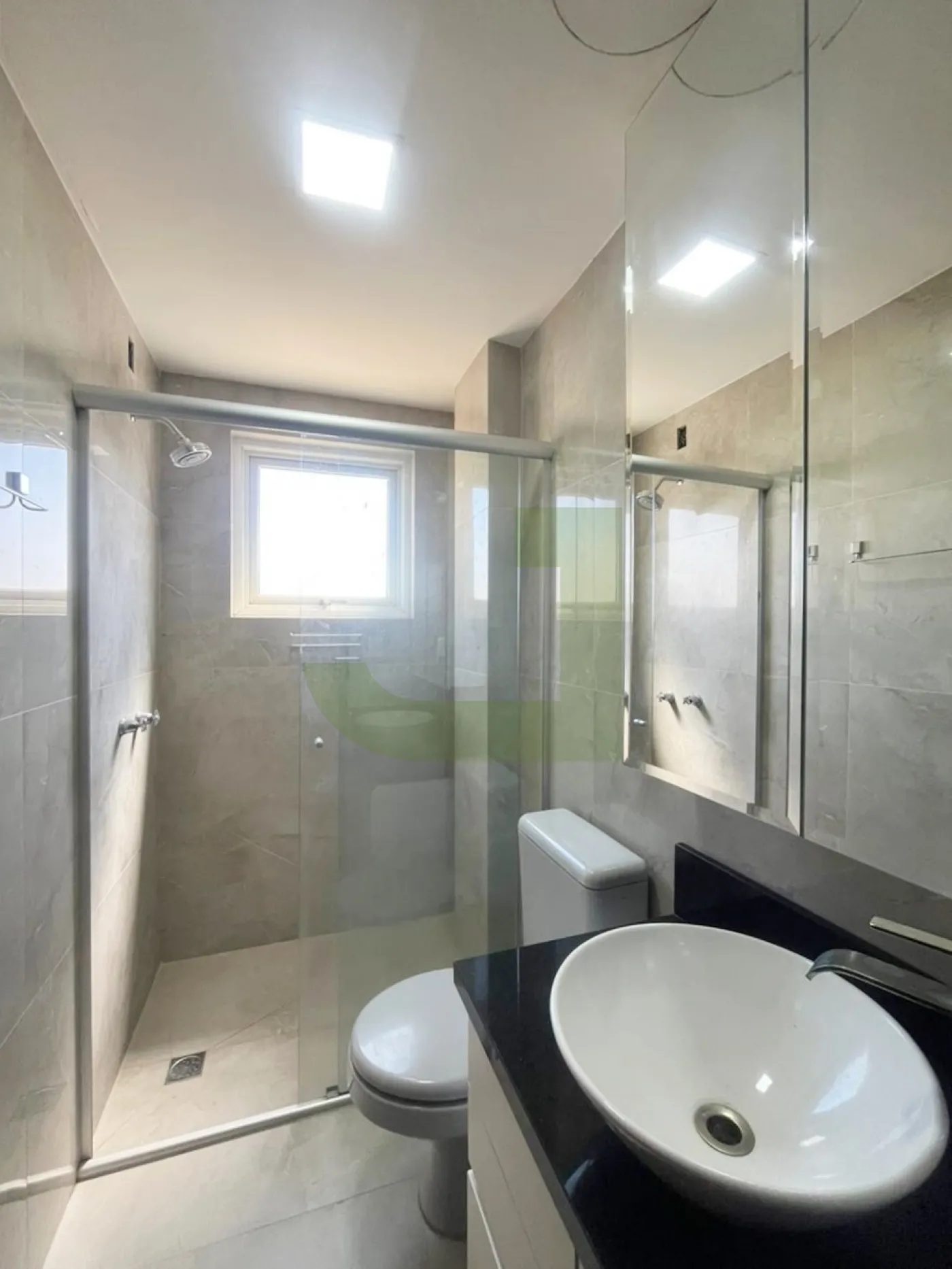 Banheiro Alugar Apartamento / Padrão em São Leopoldo R$ 2.700,00 - Foto 11