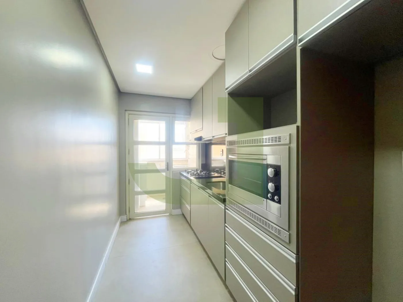 Cozinha Alugar Apartamento / Padrão em São Leopoldo R$ 2.700,00 - Foto 4