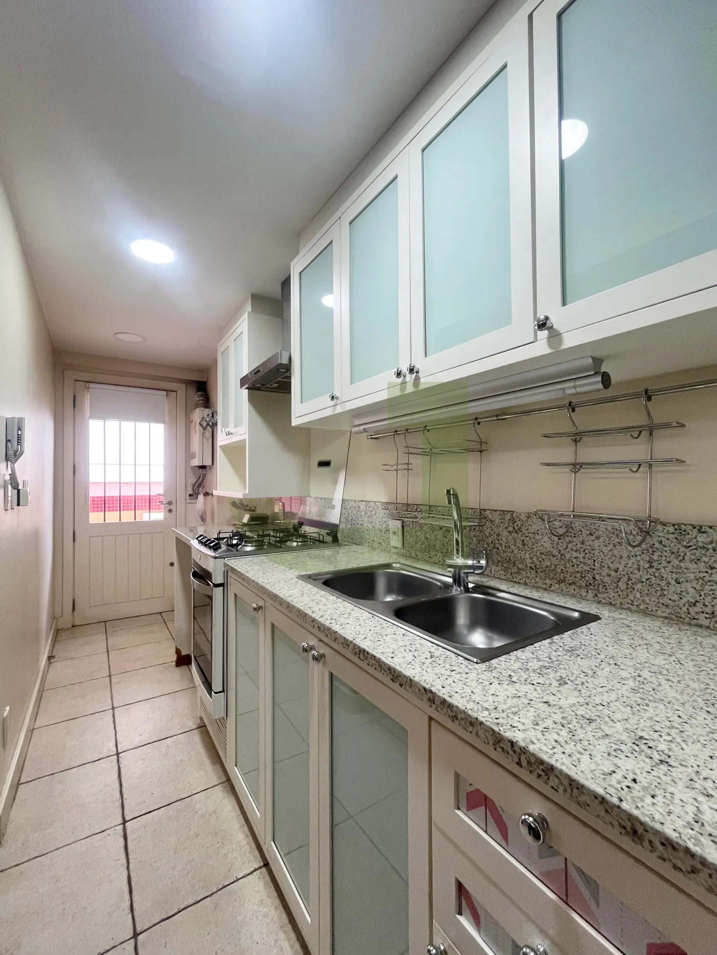 Cozinha Alugar Apartamento / Padrão em São Leopoldo R$ 1.800,00 - Foto 5