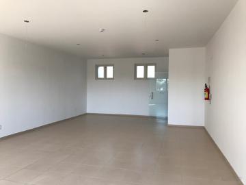 Sala comercial para alugar localizada no centro de São Leopoldo.