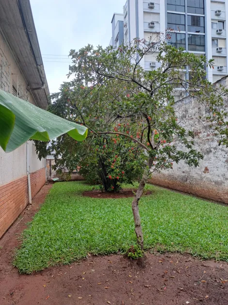 Casa comercial e residencial no Centro de São Leopoldo.