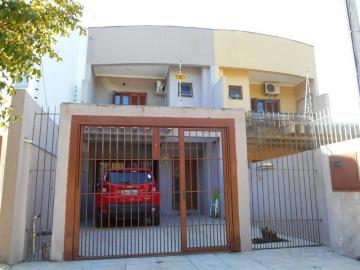 Casa com 3 dormitórios e piscina à venda no Bairro Pinheiro em São Leopoldo