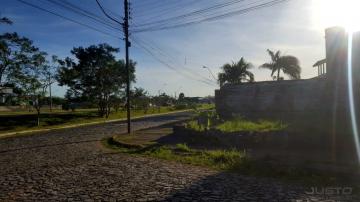 Terreno de esquina, bem localizado no centro de São Leopoldo.
