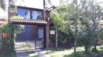 Sobrado com 3 dormitórios e piscina à venda localizado no Bairro Pinheiro em São Leopoldo