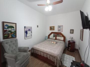 Apartamento de um dormitório, localizado no bairro Morro do Espelho