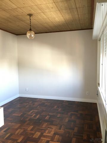 Excelente apartamento à venda no centro de São Leopoldo com 3 dormitórios sendo ele 1 suíte.