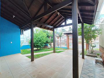 Casa residencial à venda fica no bairro Campestre em São Leopoldo!