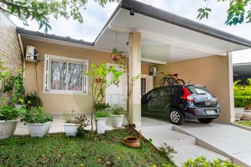 Alugar Casa / Condomínio em São Leopoldo. apenas R$ 436.000,00