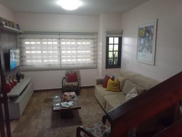 Sobrado com 2 dormitórios e sacada à venda no Bairro Jardim América em São Leopoldo