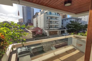 Apartamento amplo com 2 dormitórios no bairro Morro do Espelho