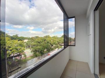 Apartamento bem localizado no centro de São Leopoldo com 2 dormitórios.
