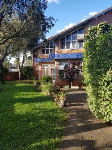 Pavilhão localizado na avenida Feitoria à venda confira!