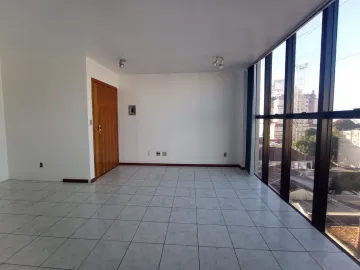 Sala comercial com 2 vagas de garagens em condomínio com elevador