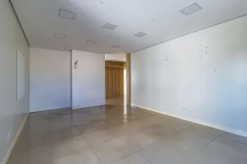 Sala comercial com vaga disponível para venda no Centro de São Leopoldo