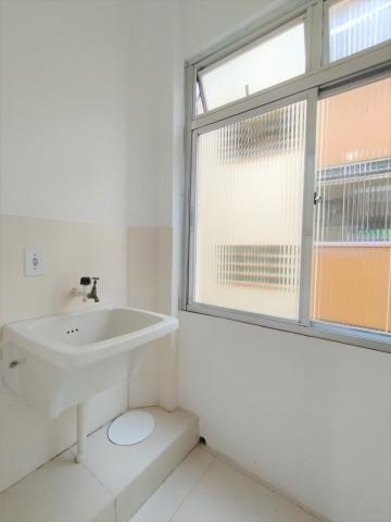 Excelente apartamento para locação no bairro Cristo Rei em São Leopoldo.