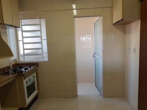 Apartamento de 2 dormitórios com sacada á venda no bairro Fião