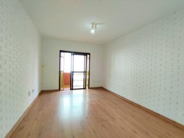 Alugar Apartamento / Padrão em São Leopoldo. apenas R$ 750,00
