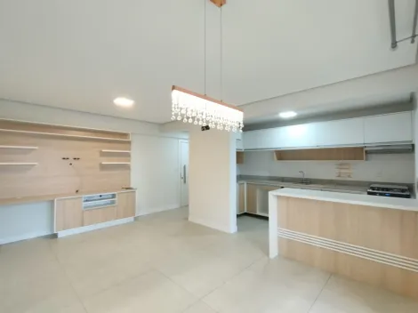 Alugar Apartamento / Padrão em São Leopoldo. apenas R$ 2.500,00