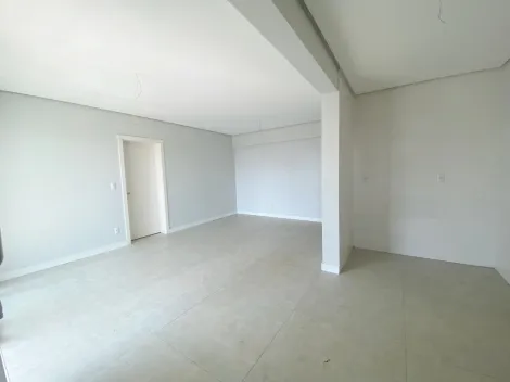 Apartamento de 2 dormitórios e 1 vaga de garagem à venda no centro de São Leopoldo.