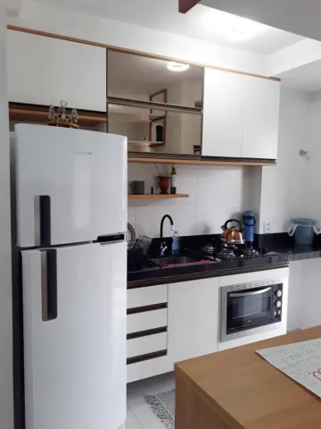 Apartamento à venda com 2 dormitórios, fica no bairro Santa Teresa!