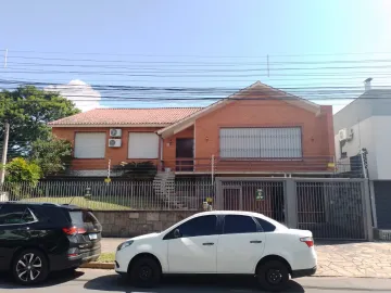 Casa Comercial com amplas peças no bairro Fião para venda