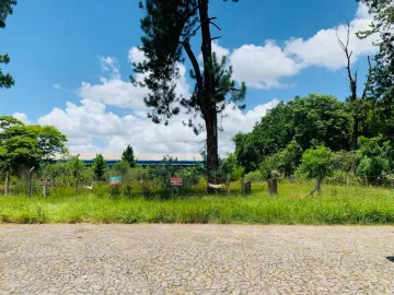 Terreno amplo á venda no Bairro Cristo Rei.