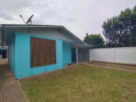 Linda casa para locação, com 2 dormitórios, fica no bairro Feitoria Madezatti em São Leopoldo!