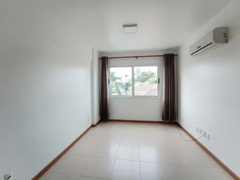 Apartamento semi mobiliado à venda no bairro Fião