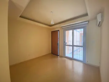 Alugar Apartamento / Padrão em São Leopoldo. apenas R$ 220.000,00