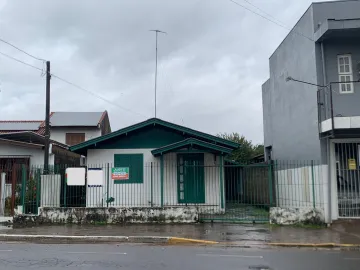 Alugar Terreno / Padrão em São Leopoldo. apenas R$ 450.000,00
