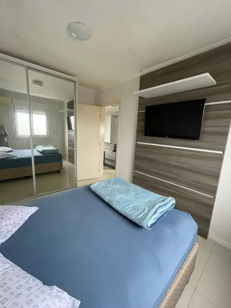 Apartamento semi mobiliado com 2 dormitórios à venda em condomínio com elevador