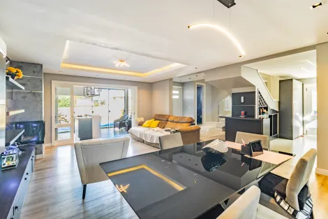 Alugar Casa / Residencial em São Leopoldo. apenas R$ 1.250.000,00
