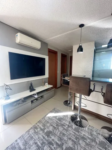Apartamento com 2 dormitórios e sacada á venda no bairro Pinheiro em São Leopoldo