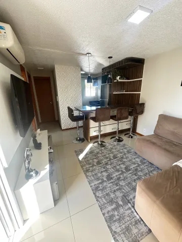 Apartamento com 2 dormitórios e sacada á venda no bairro Pinheiro em São Leopoldo