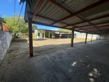 Casa comercial/ estacionamento a venda no Bairro Fião