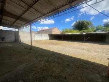 Casa comercial/ estacionamento a venda no Bairro Fião