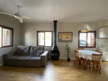Casa com 2 quartos á venda no bairro Bela Vista!